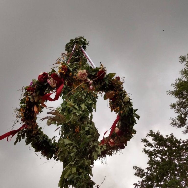 Majstang til midsommerfesten 2021