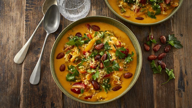 karrysuppe-med-krydret-bulgur